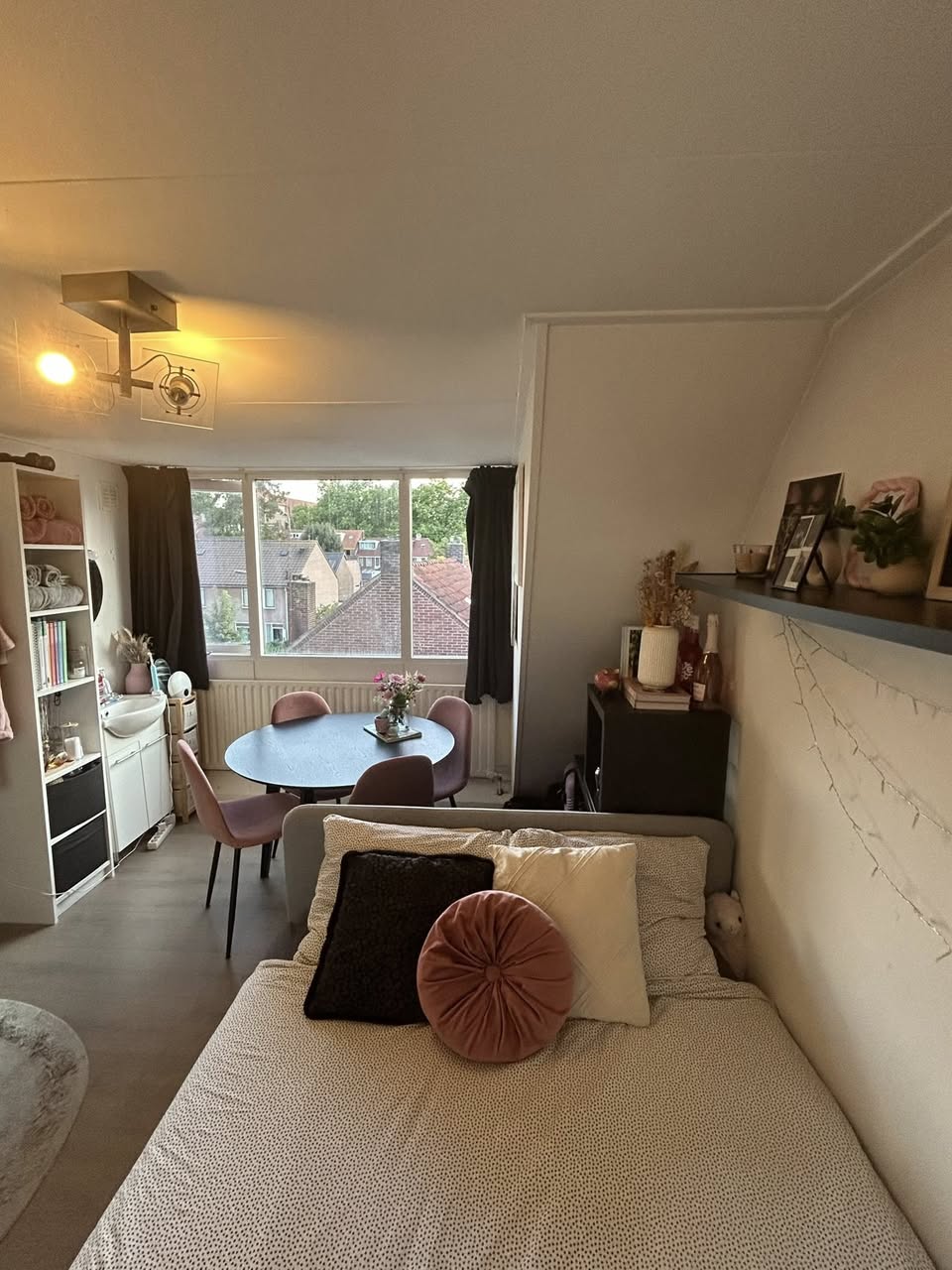 Bekijk foto 1/5 van room in Nijmegen