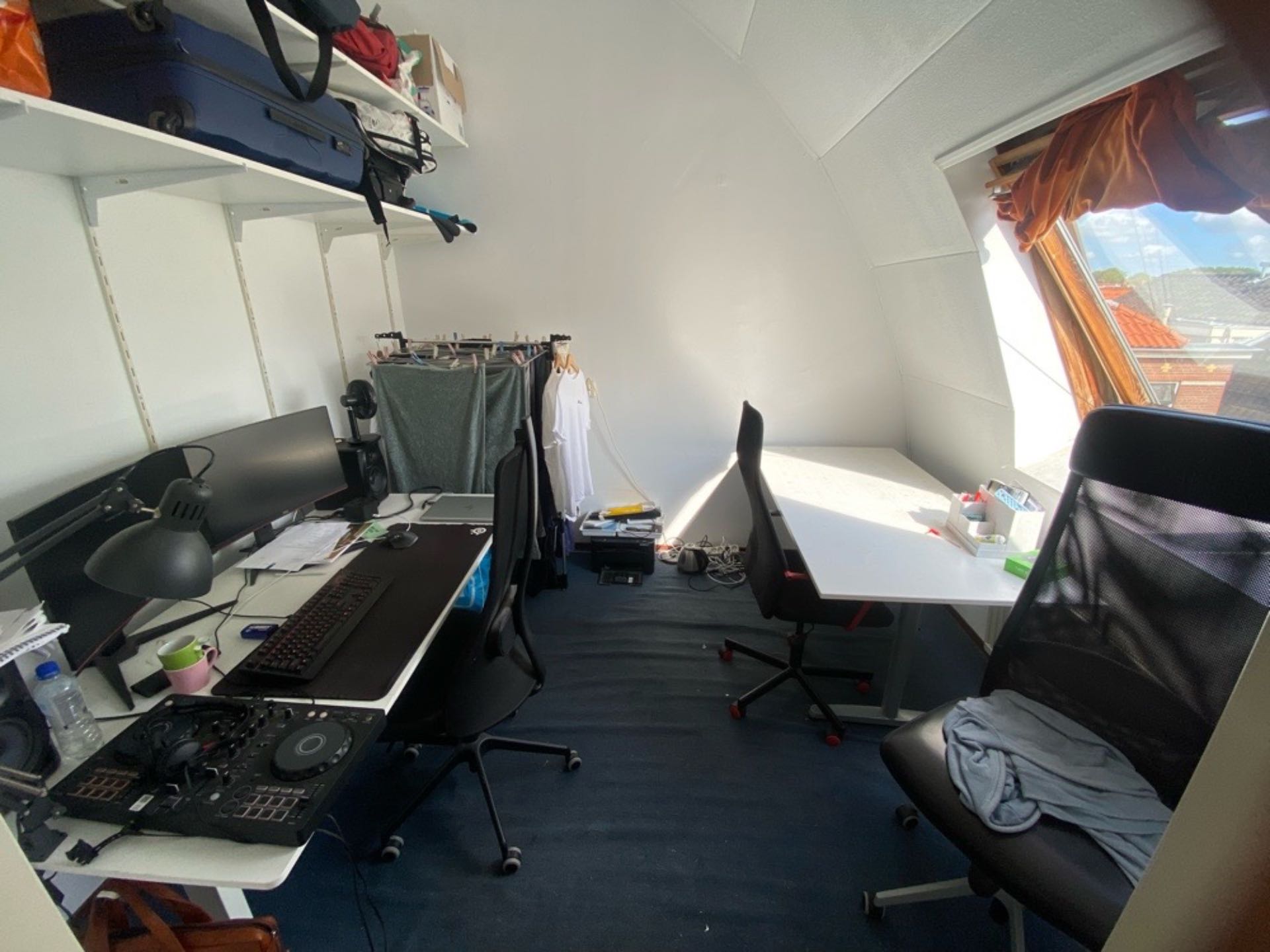 Bekijk foto 1/6 van room in Delft